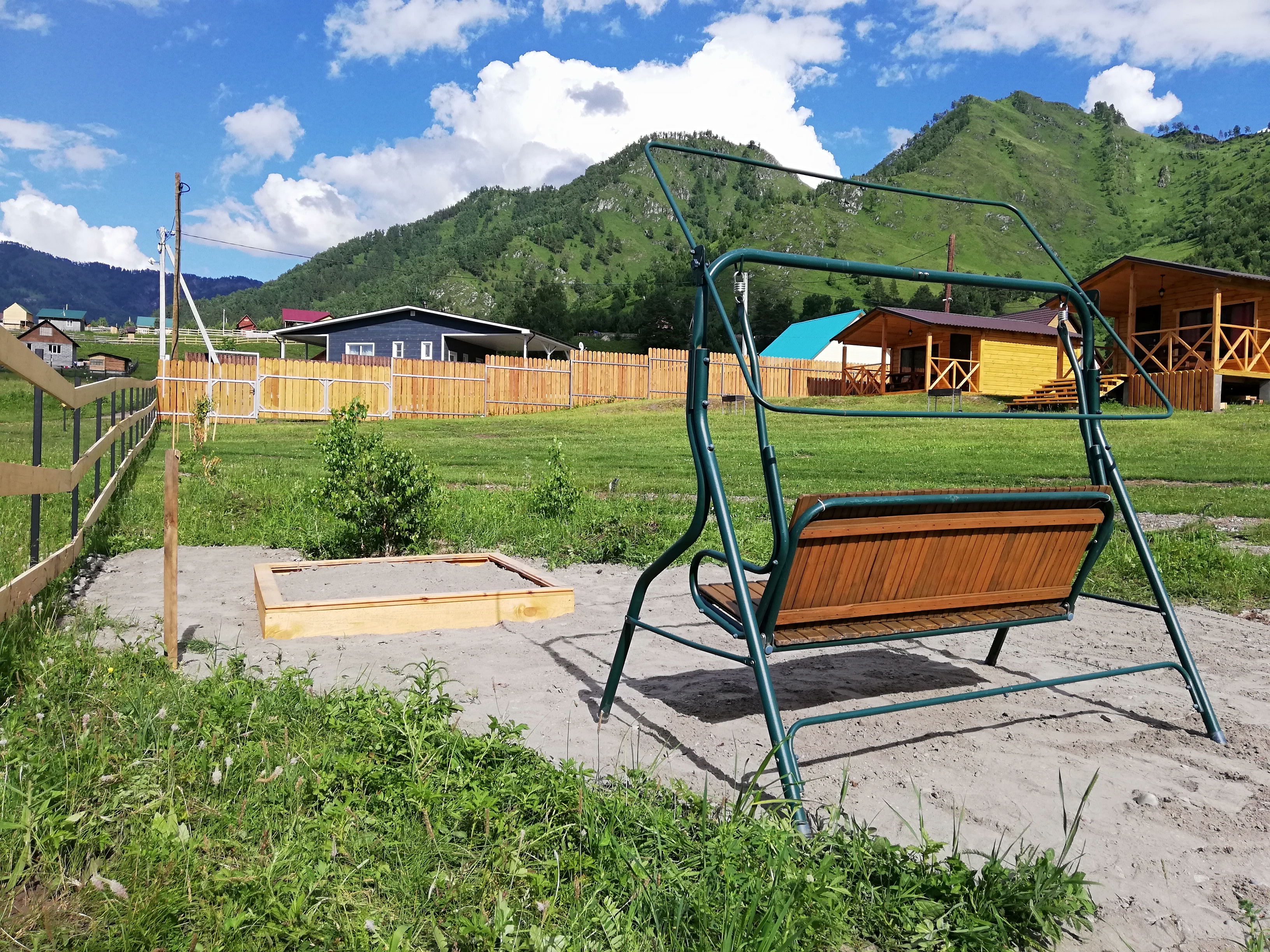 Фото Земляничная 33