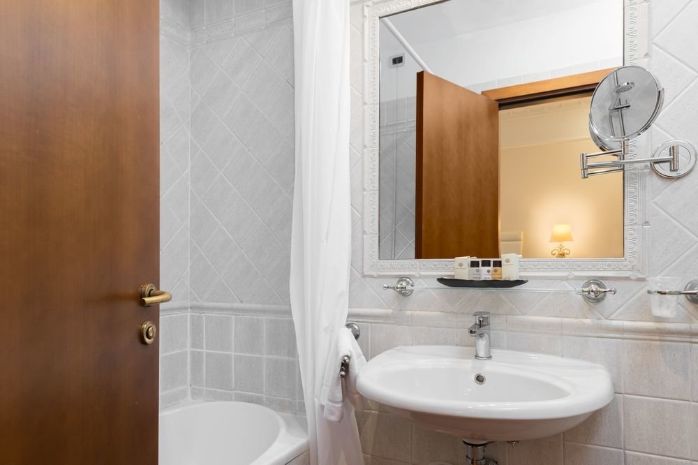 Фото Hotel Varese Roma