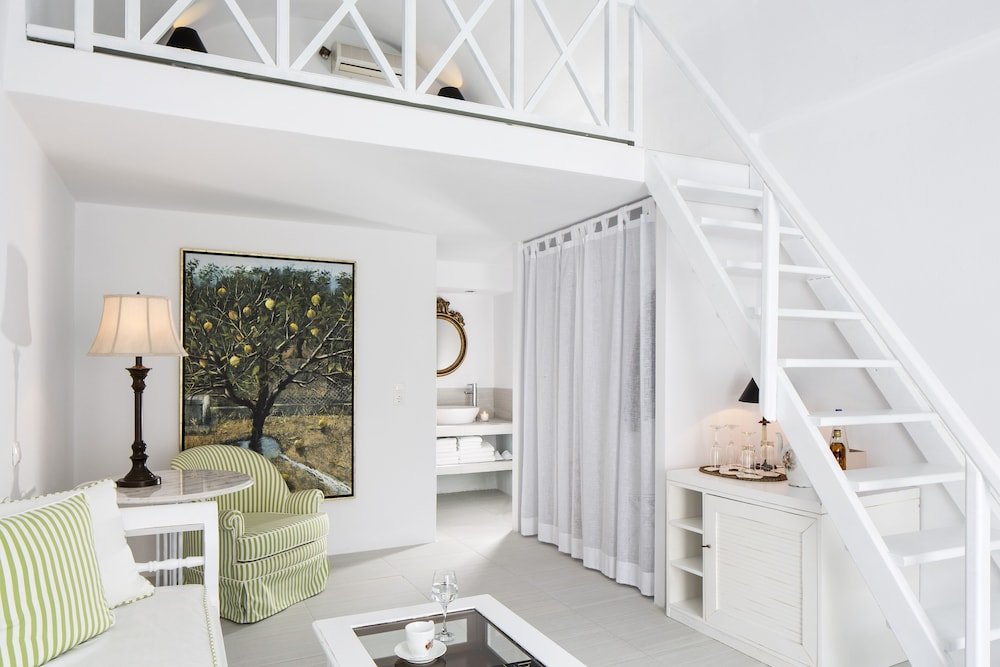 Фото La Maltese Buddha Beach Bar Santorin