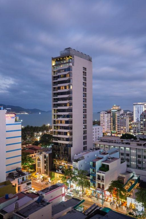 Гостиница Alana Nha Trang Beach в Нячанге