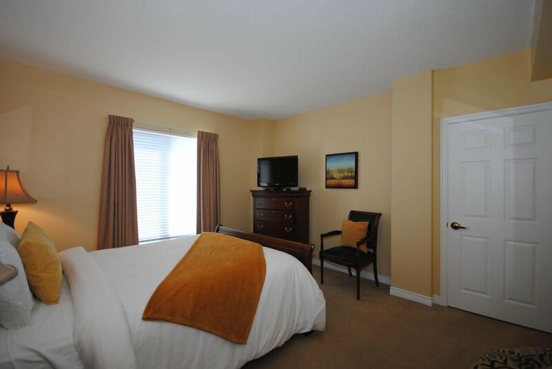 Гостиница Premiere Suites Moncton в Монктоне