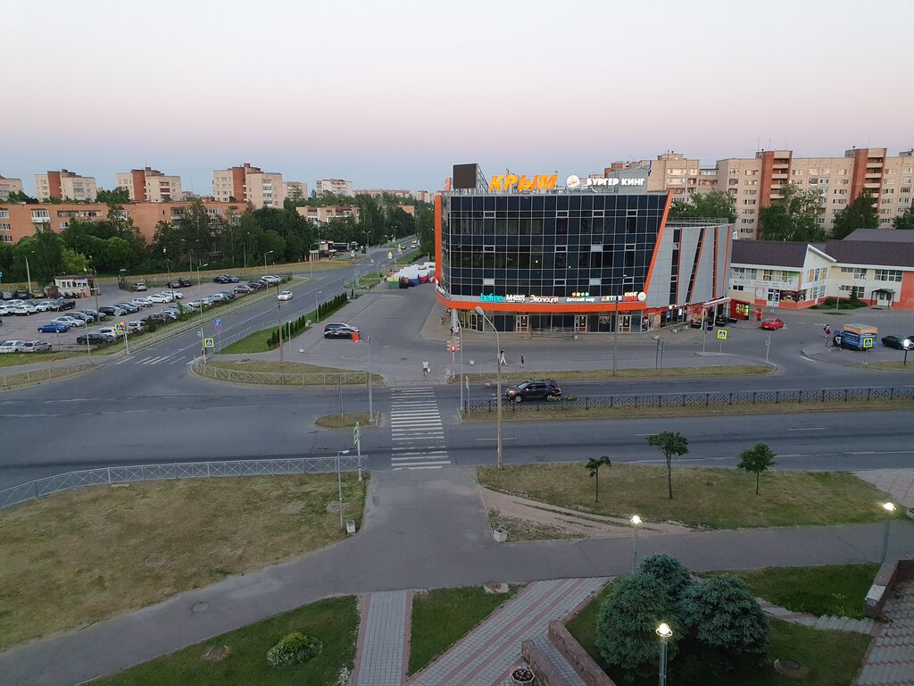 Shopping mall Krym, Sosnoviy Bor, photo