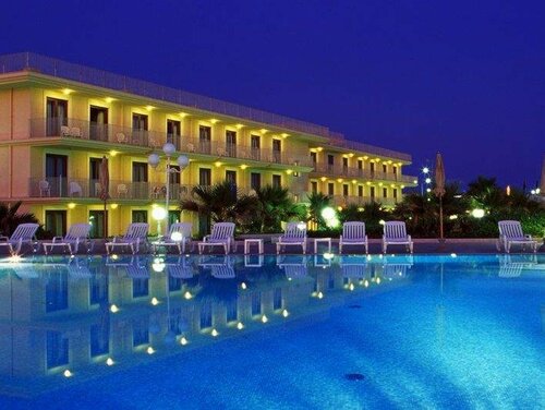 Внешний вид отеля Dioscuri Bay Palace Hotel в Агридженто, фото 1