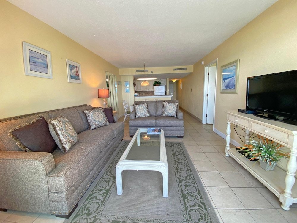 Фото Horizon at 77th