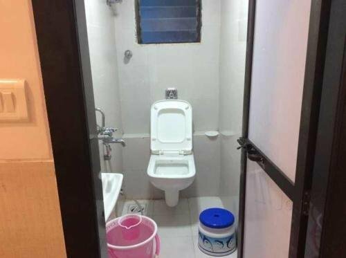 Гостиница Room Maangta 133 - Kurla West в Мумбаи