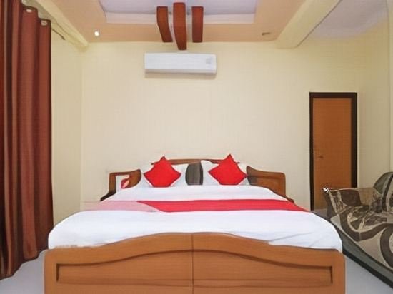 Фото Oyo 12775 Bharat Plaza