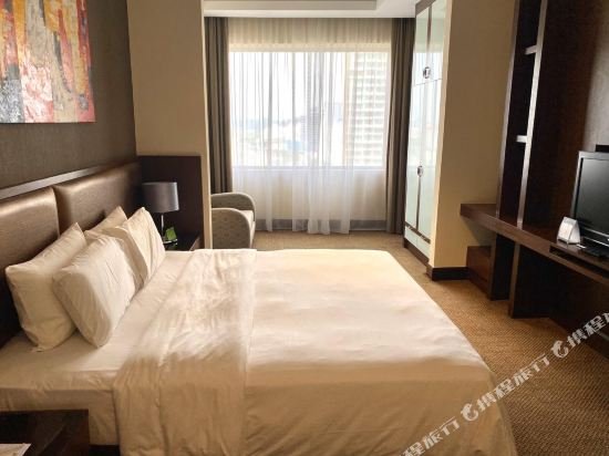 Фото The Gardens – A St. Giles Hotel & Residences