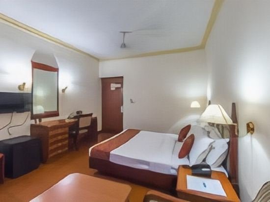 Фото Issacs Residency