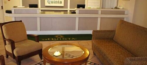 Гостиница La Quinta Inn by Wyndham Moline Airport