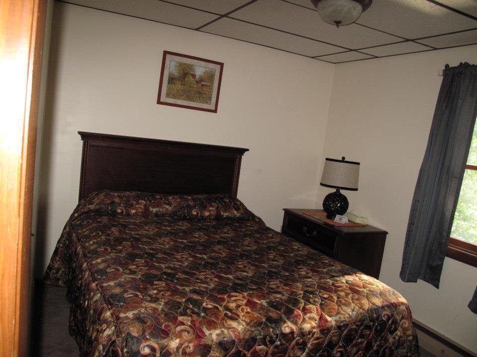 Фото Milford Motel On The River