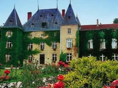 Гостиница Chateau d Adomenil