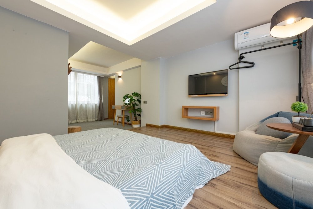 Фото Spring Blossoms Inn Yangshuo West Street