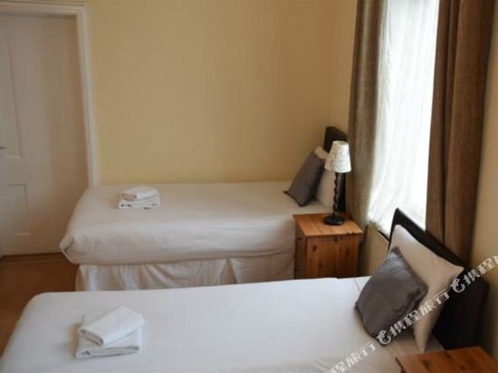 Фото The Black Lion