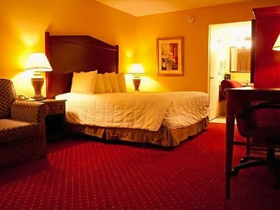 Фото Days Inn by Wyndham Washington DC/Gateway