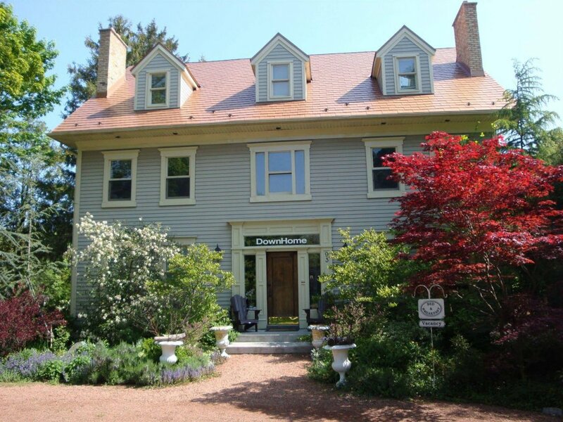 Гостиница DownHome Bed & Breakfast