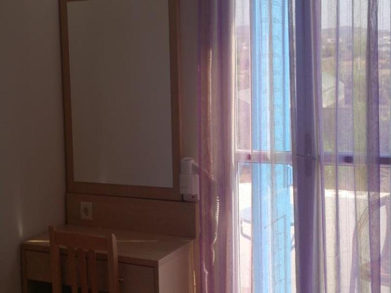 Фото Naxos Sun Studios