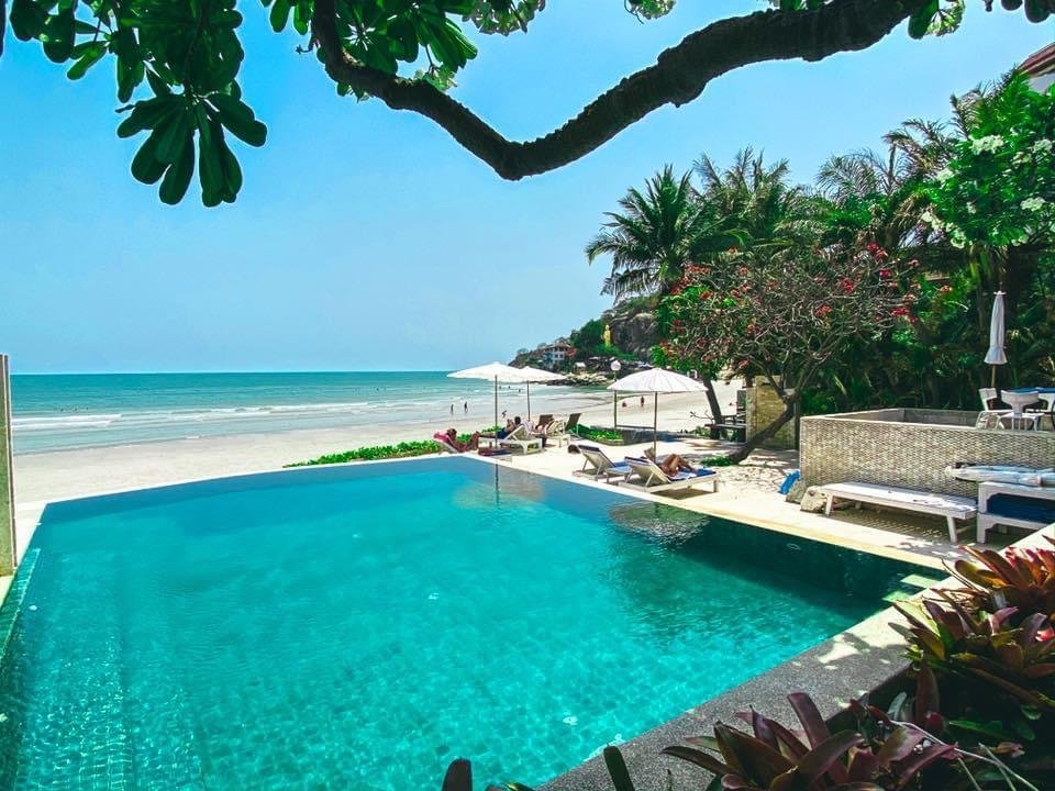 Фото Nern Chalet Beachfront Hotel