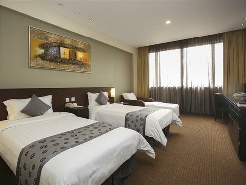 Гостиница Hotel Royal Singapore