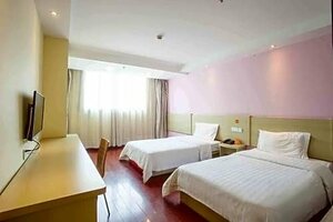 7 days inn Harbin Cheng De Plaza (Heilongjiang Province, Harbin, Jingyang Street), hotel
