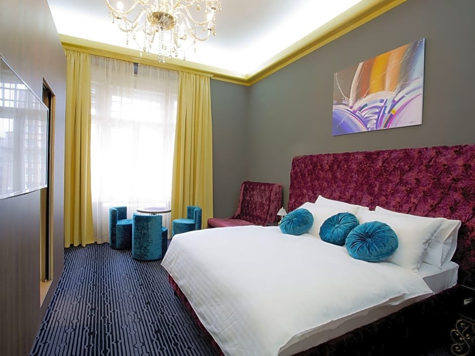 Фото Main Square Hostel