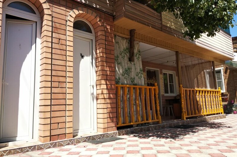 Гостевой дом на Карла Либкнехта 125 в Ейске