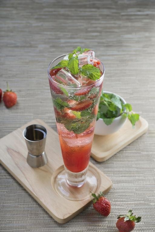 Фото Grand Viveana Hotel