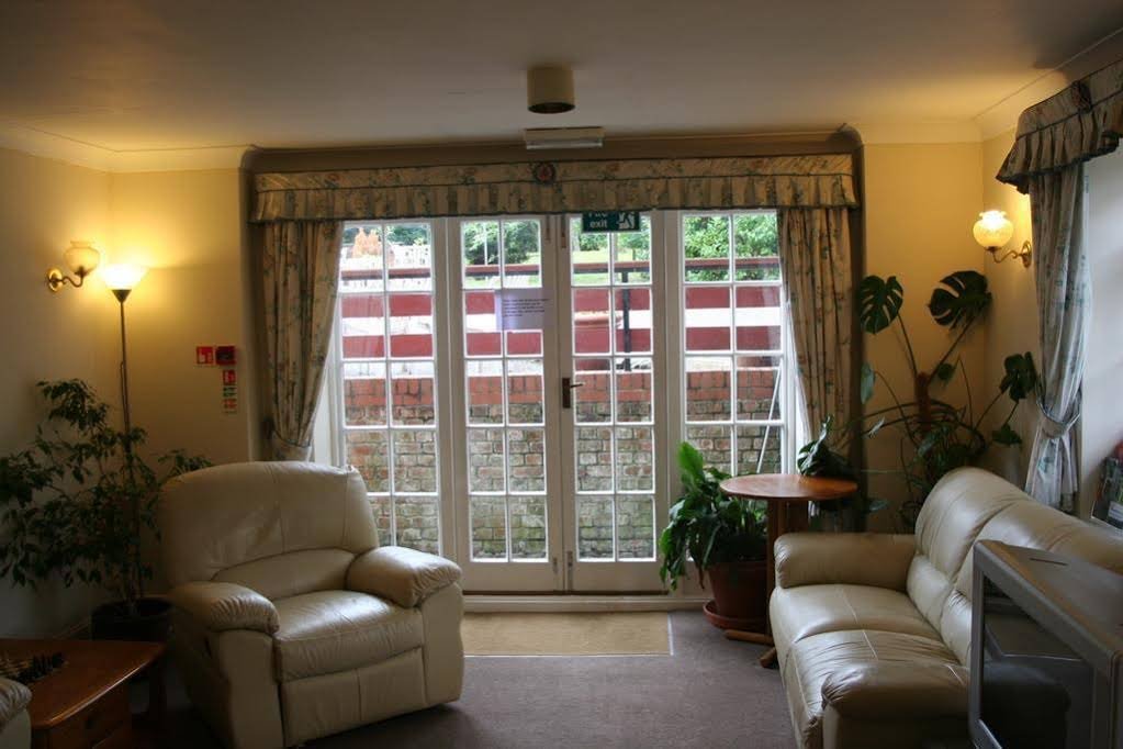 Фото Clifton Lodge Hotel