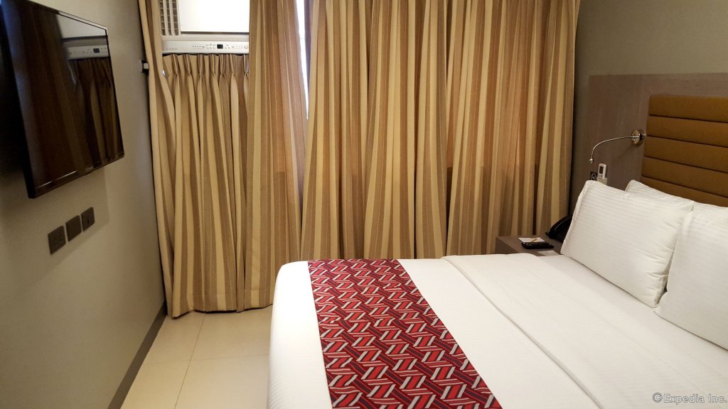 Фото Oyo 146 Solace Hotel