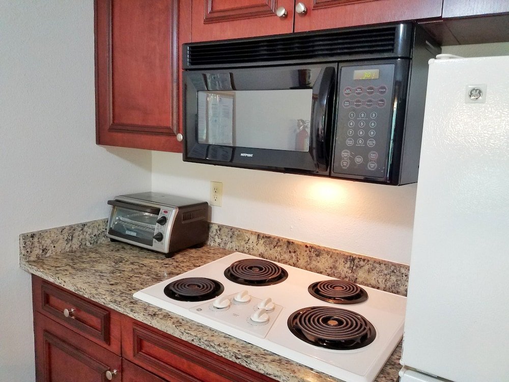 Фото Parc Corniche Condominium Suite Hotel