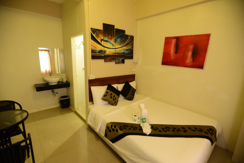 Фото Khaosan Green House Hotel