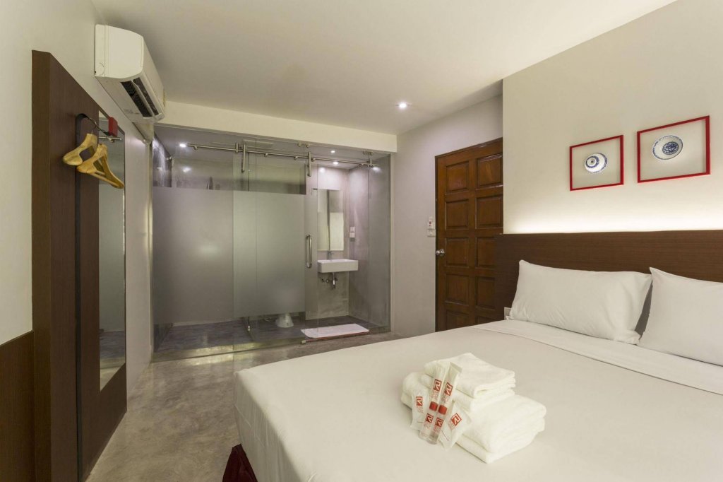 Фото Ruamchitt Plaza Hotel