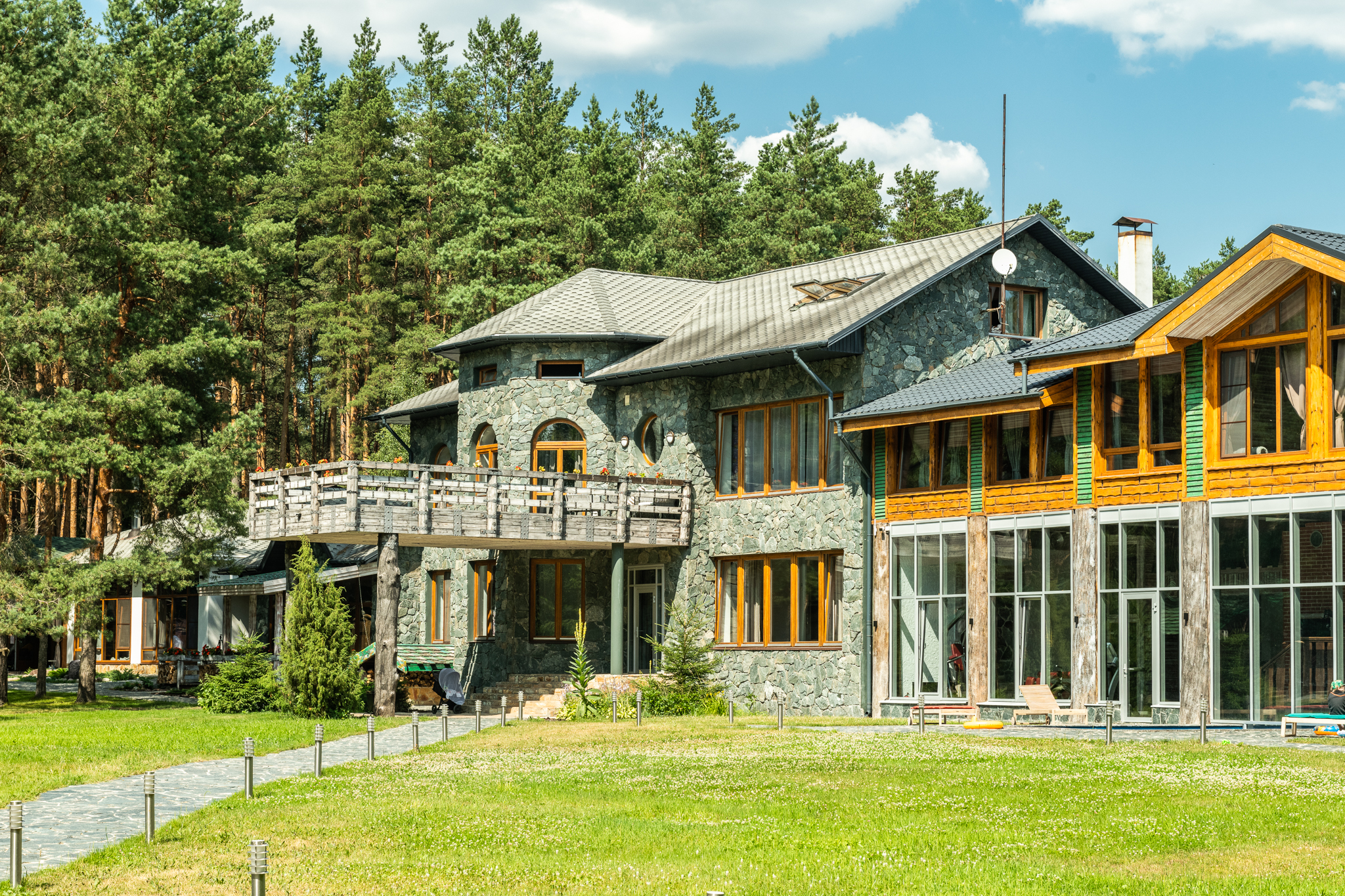 Фото отеля 2