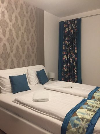 Фото Corvin Residence Apartments