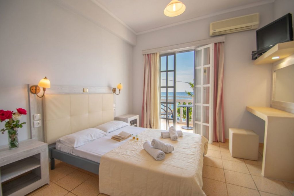 Фото Agoulos Beach Hotel