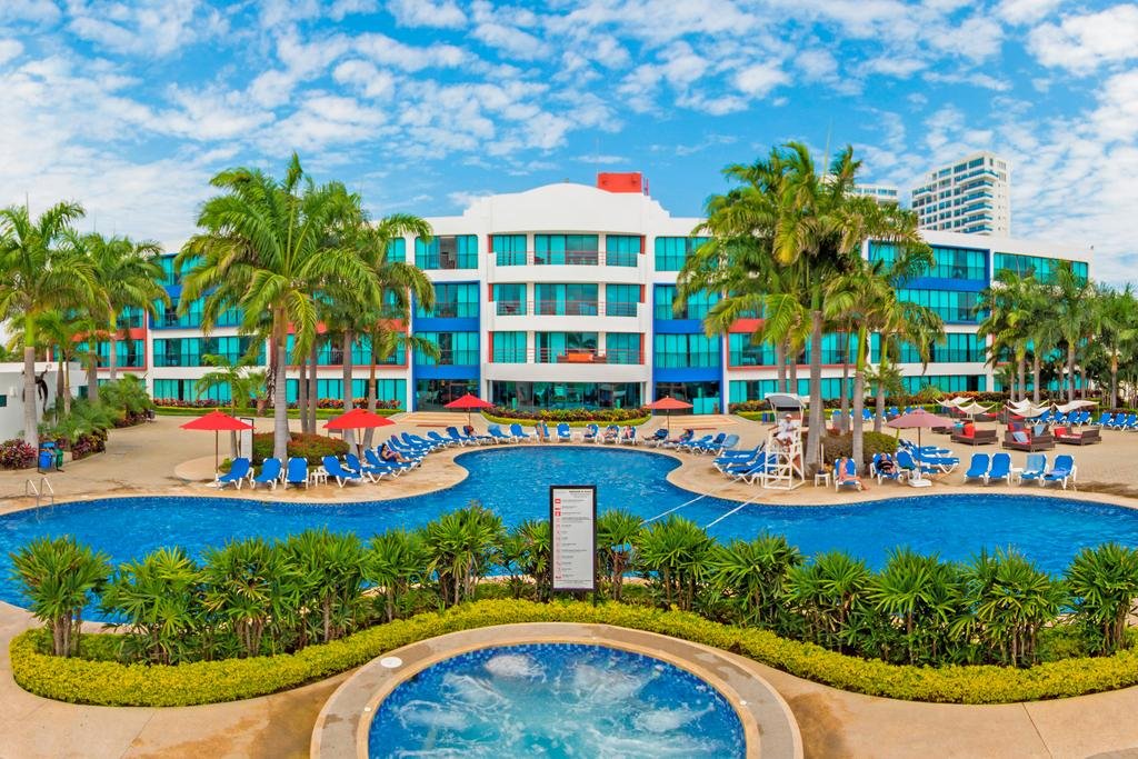 Фото отеля 1