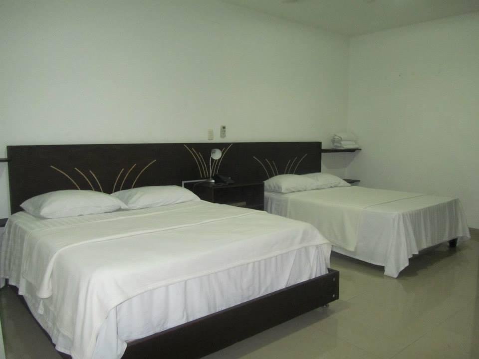 Фото MasHoteles AstraSuite 427