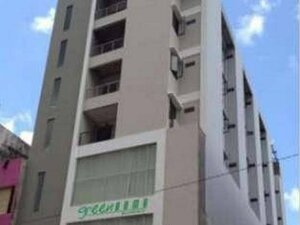 Гостиница LeGreen Suite Ratulangi