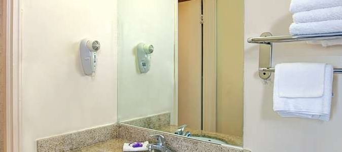 Фото Knights Inn South Hackensack