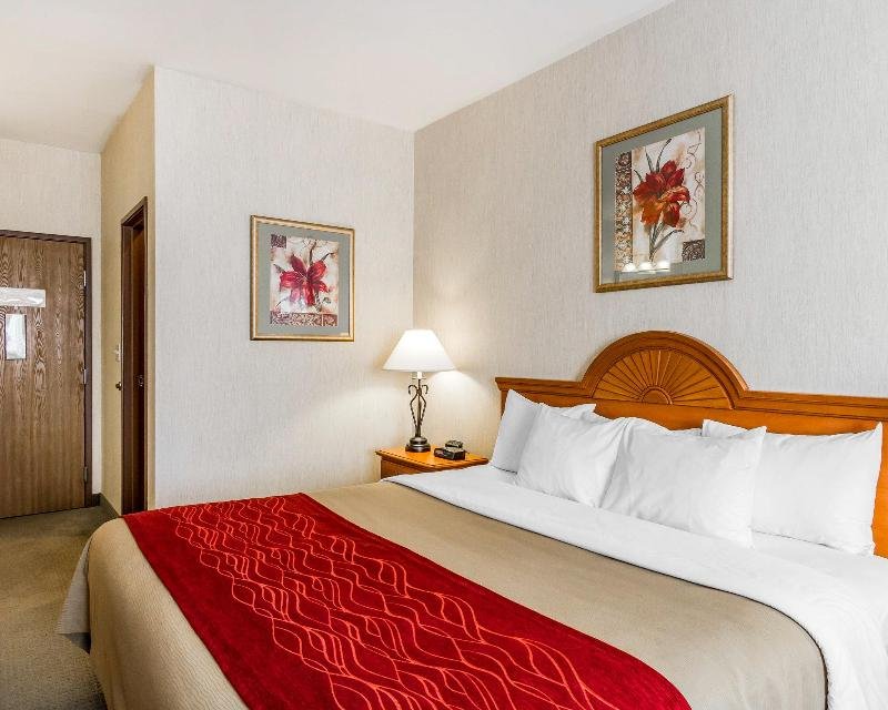 Фото Comfort Inn Ellsworth - Bar Harbor