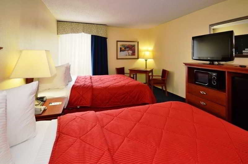 Фото Comfort Inn Charlotte Airport Uptown