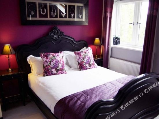 Фото The Oxford Studios