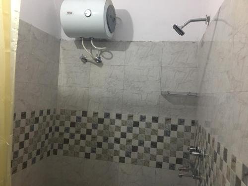 Фото Hotel Ishan A Riverside Retreat