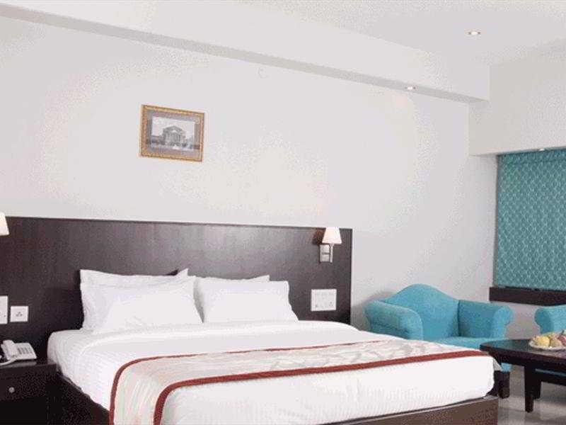 Фото The Curzon Court