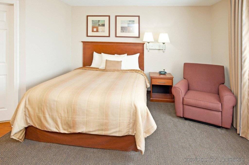 Фото Candlewood Suites Indianapolis Northwest, an Ihg Hotel
