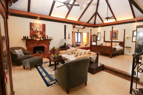 Гостиница Nurture Wellness Village в Тагайтае