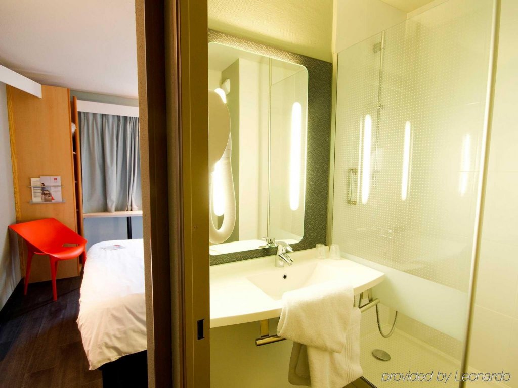 Фото Ibis Bayonne Centre