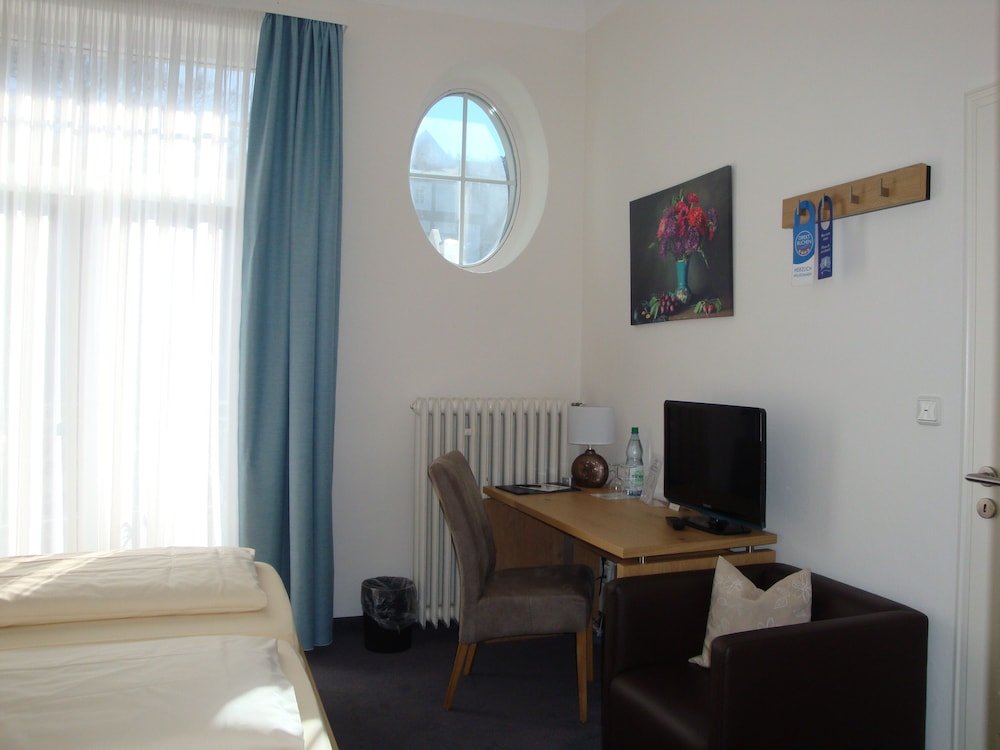 Фото Hotel Bellevue