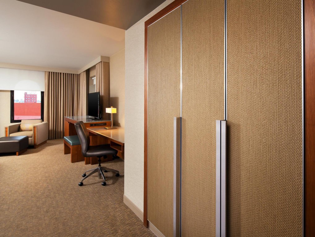 Фото The Westin San Diego Gaslamp Quarter