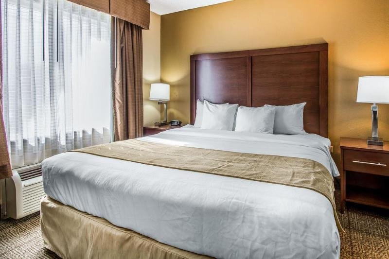 Фото Comfort Suites Sawgrass