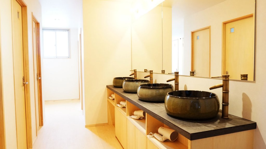 Фото Poly Hostel 2 Namba